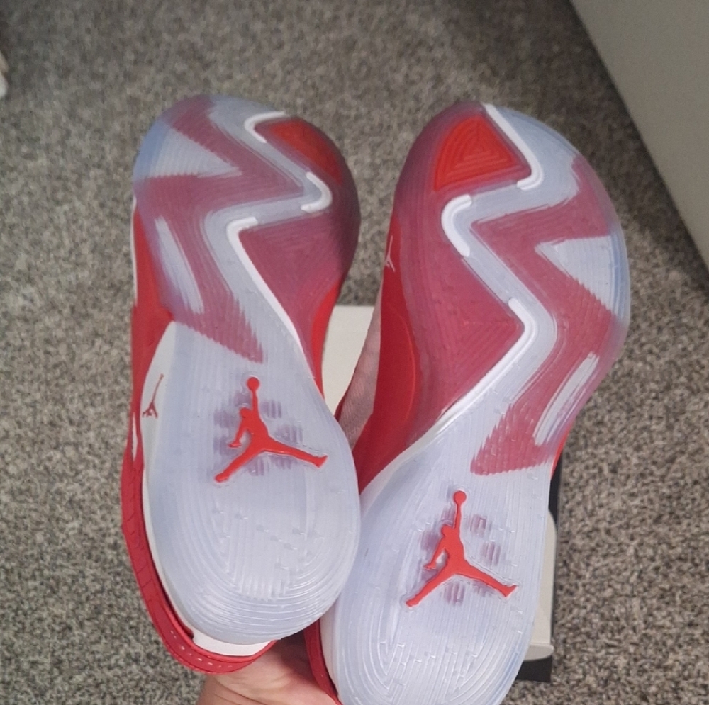 Jordan Luka 2 TB University Red